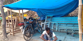 _furniture_maker-